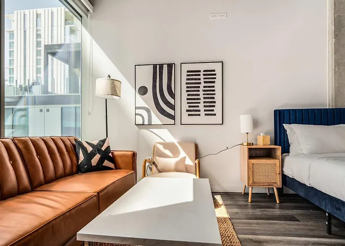 Boulevard Luxe Downtown Pool Gym & Garage Apartamento *