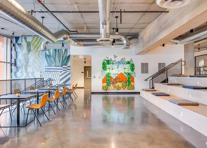 Boulevard Luxe Downtown Pool Gym & Garage * Phoenix